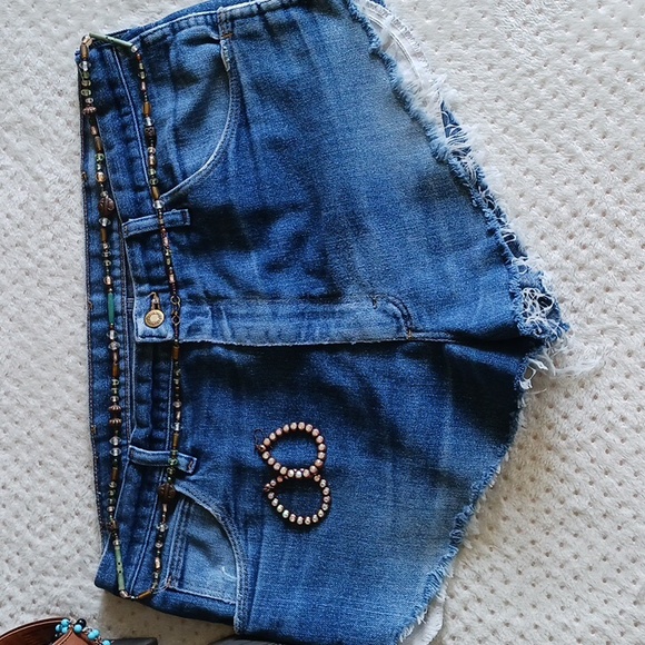 Wrangler Vintage Custom Denim Jean Cut-Off Shorts - Picture 12 of 16